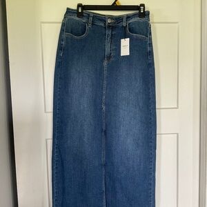 NEW Forever 21 Long Maxi Denim Skirt Size: Medium